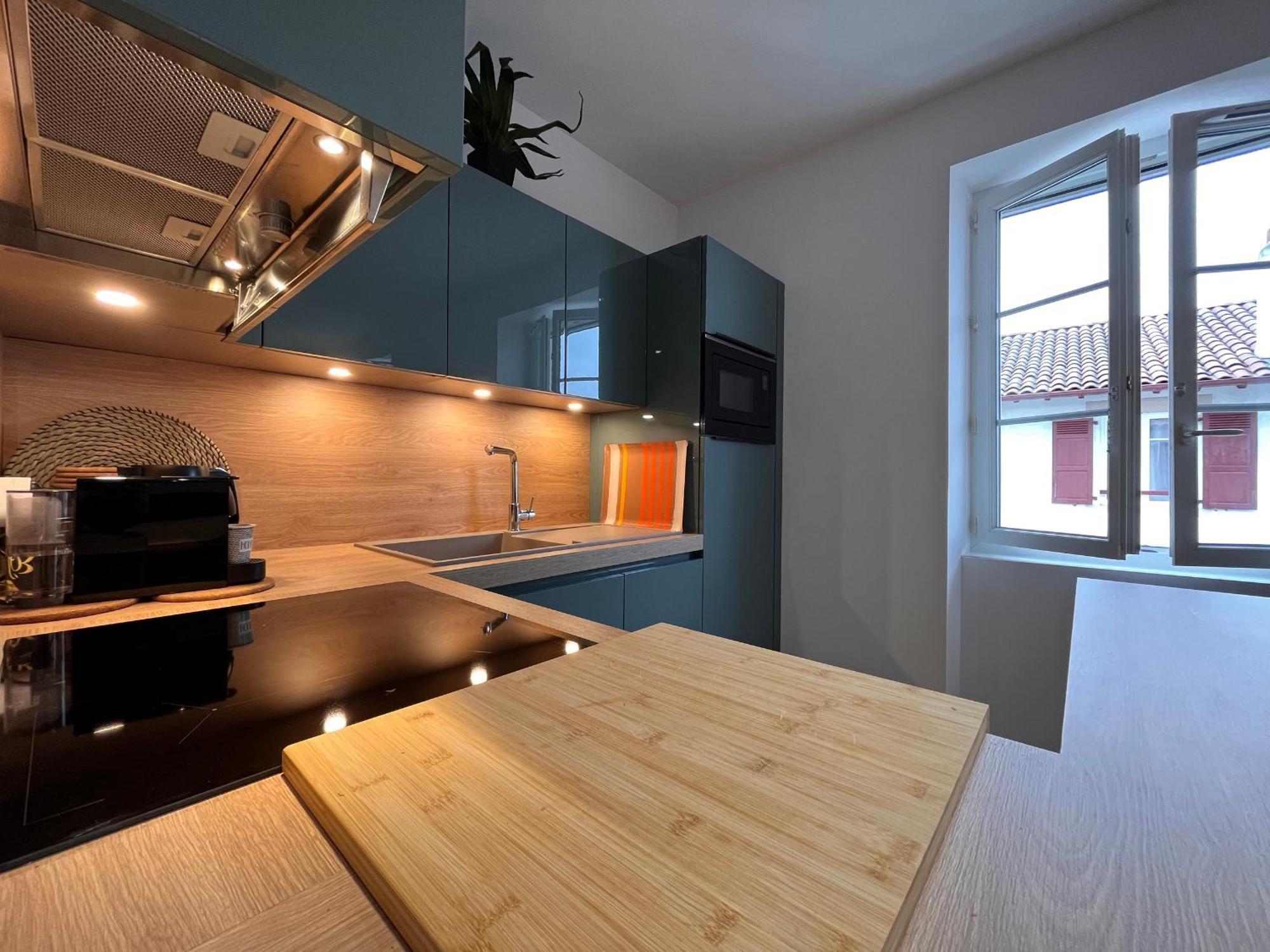 Appartement Lumineux 3 Pieces Pres Des Halles Et De La Plage, Wifi, Clim, Parkings Proches - Fr-1-239-910 Сен Жан дьо Луз Екстериор снимка