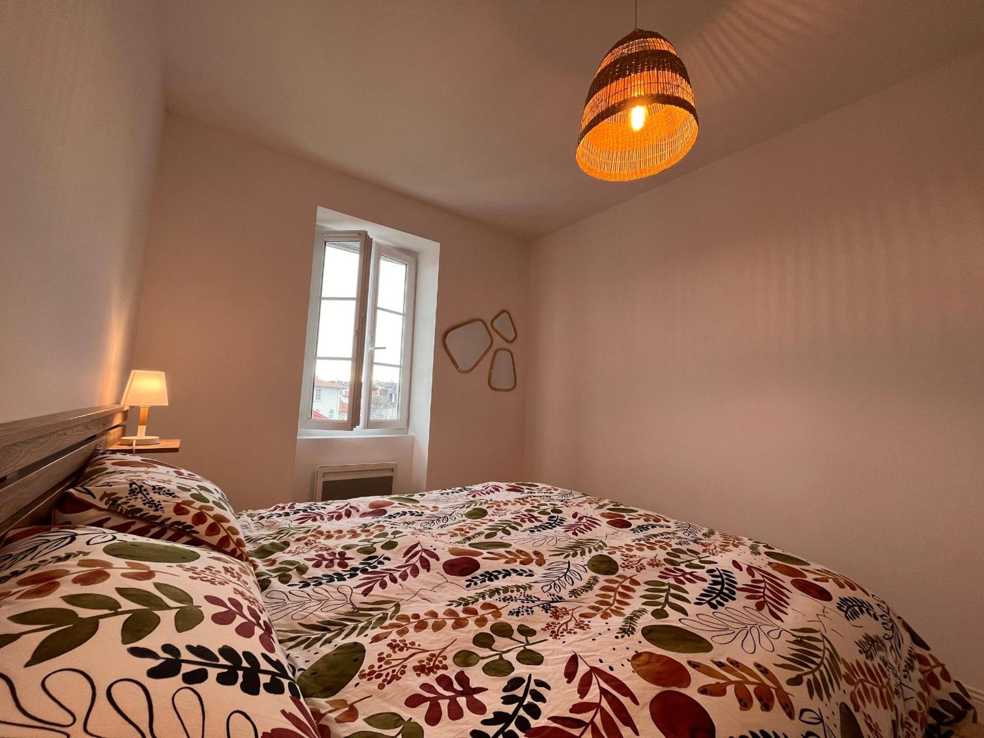 Appartement Lumineux 3 Pieces Pres Des Halles Et De La Plage, Wifi, Clim, Parkings Proches - Fr-1-239-910 Сен Жан дьо Луз Екстериор снимка